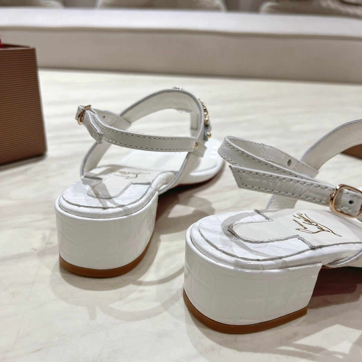 Ava’s Mode - Best High-End Brands in One Place - AFFORDABLE LUXURY HEELS - 8237
