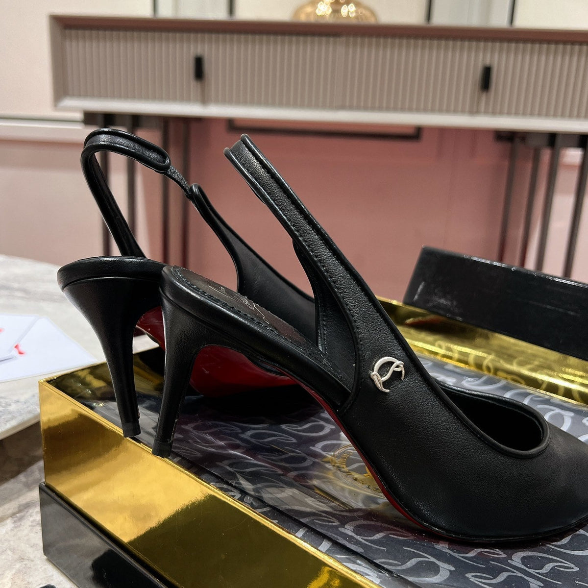 Ava’s Mode - Premium Luxury Goods and Accessories - AFFORDABLE LUXURY HEELS - 8174