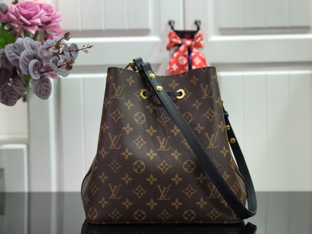 Ava’s Mode - High-Quality Designer Products for You - AFFORDABLE LUXURY BAGS - 4303