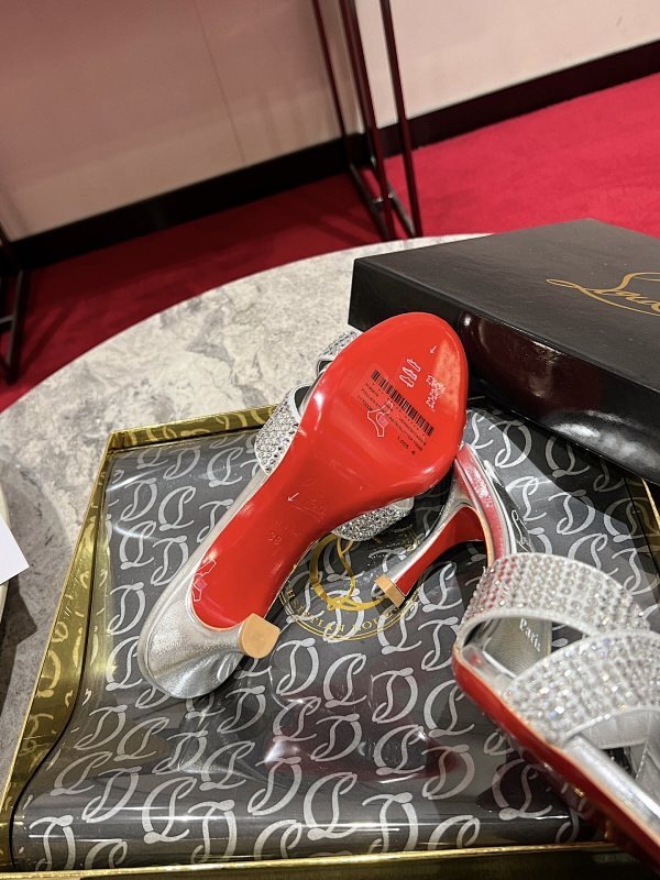 Ava’s Mode - High-Quality Designer Products for You - AFFORDABLE LUXURY HEELS - 8079