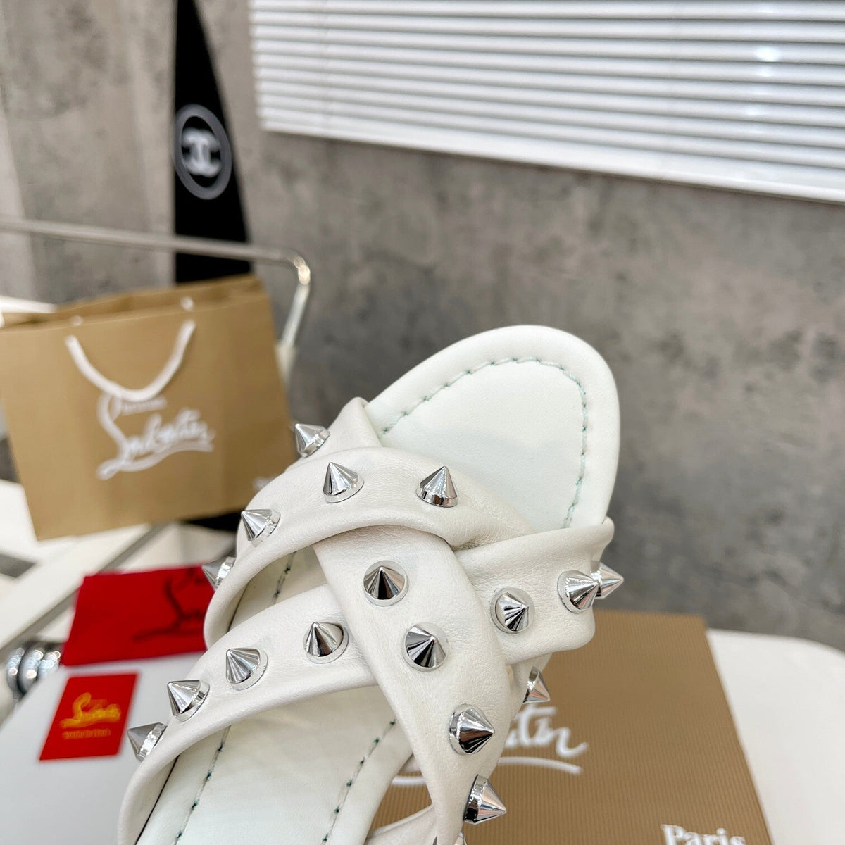 Ava’s Mode - Premium Luxury Goods and Accessories - AFFORDABLE LUXURY HEELS - 7998