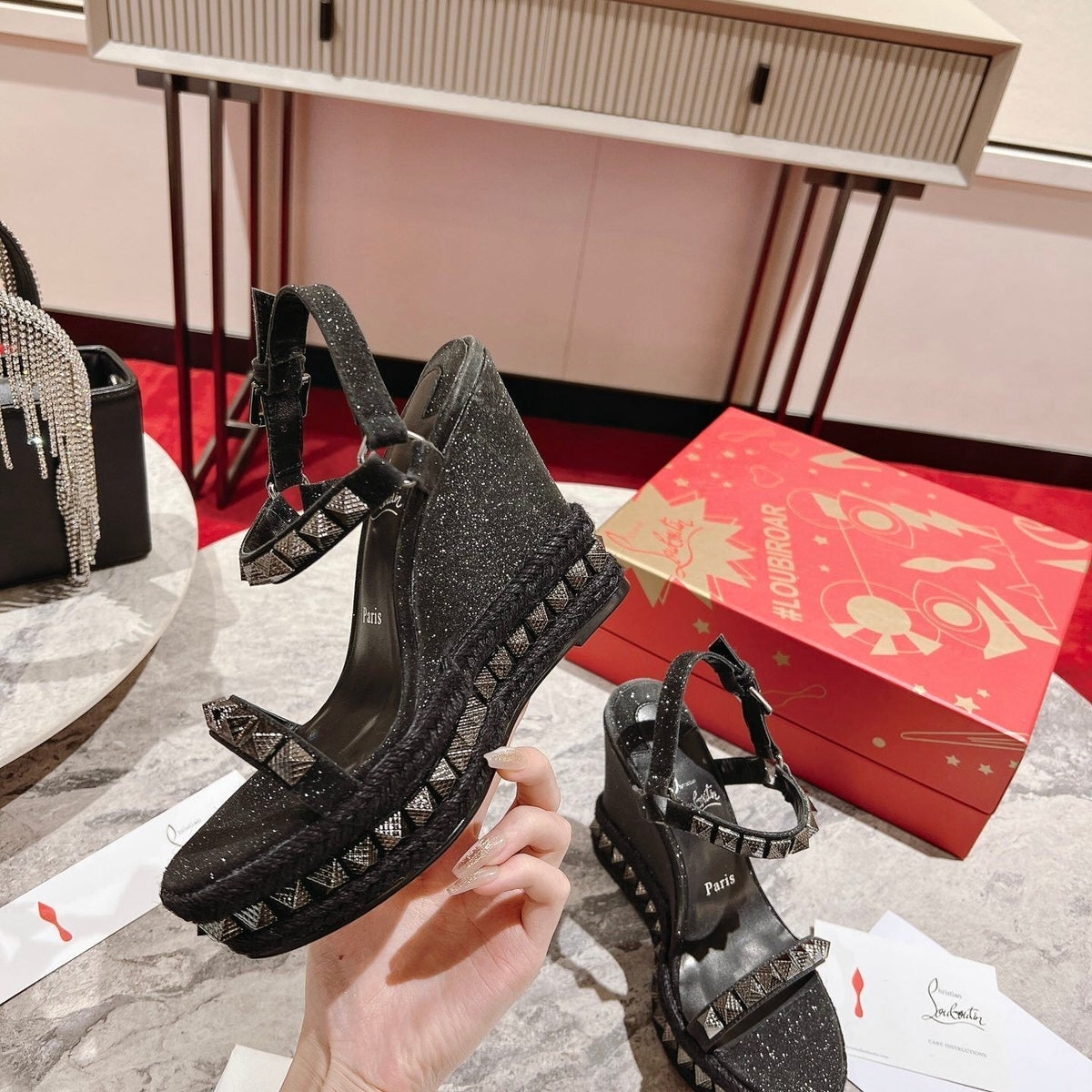 Ava’s Mode - High-Quality Designer Products for You - AFFORDABLE LUXURY HEELS - 8319