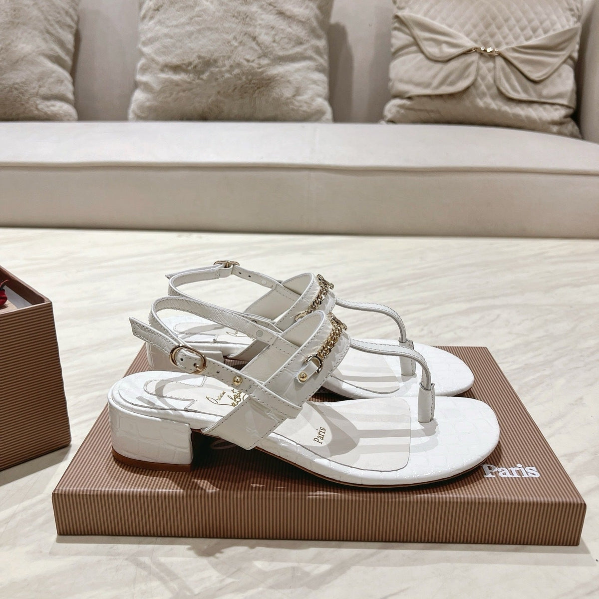 Ava’s Mode - Best High-End Brands in One Place - AFFORDABLE LUXURY HEELS - 8237