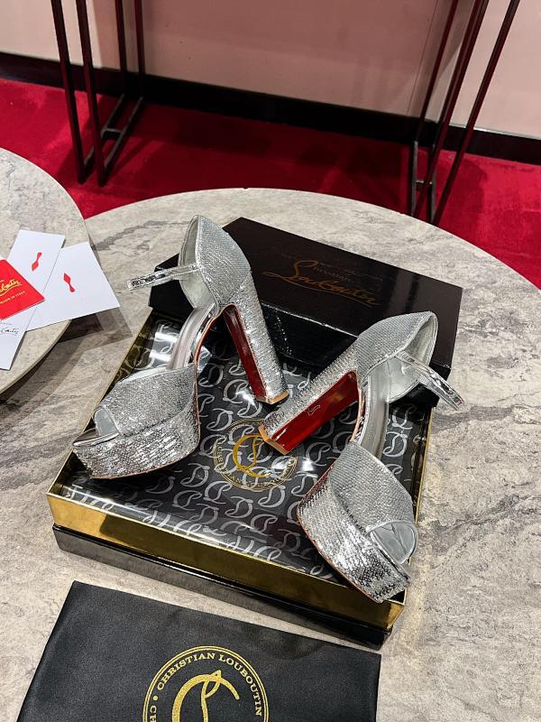 Ava’s Mode - High-Quality Designer Products for You - AFFORDABLE LUXURY HEELS - 8235