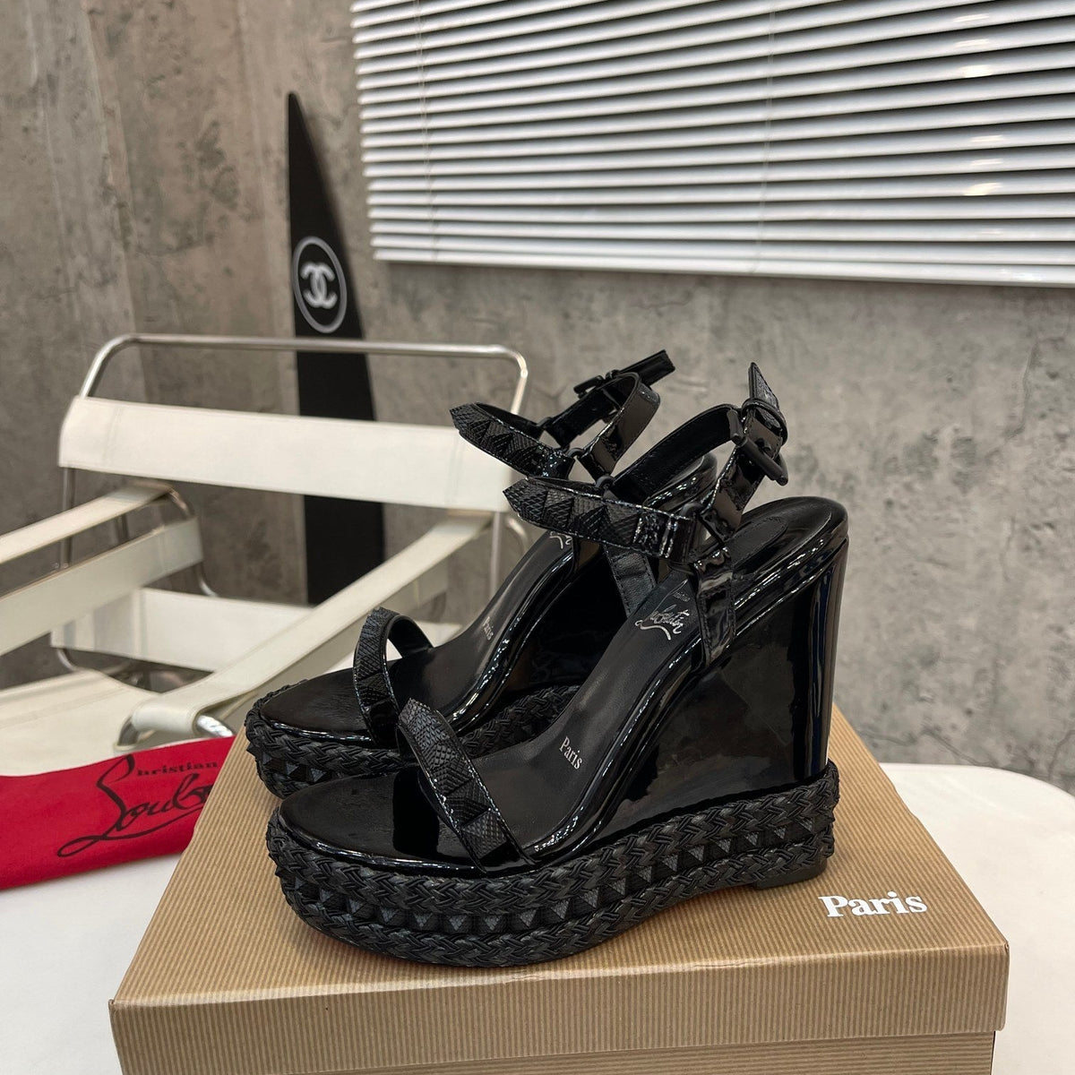 Ava’s Mode - High-Quality Designer Products for You - AFFORDABLE LUXURY HEELS - 8071