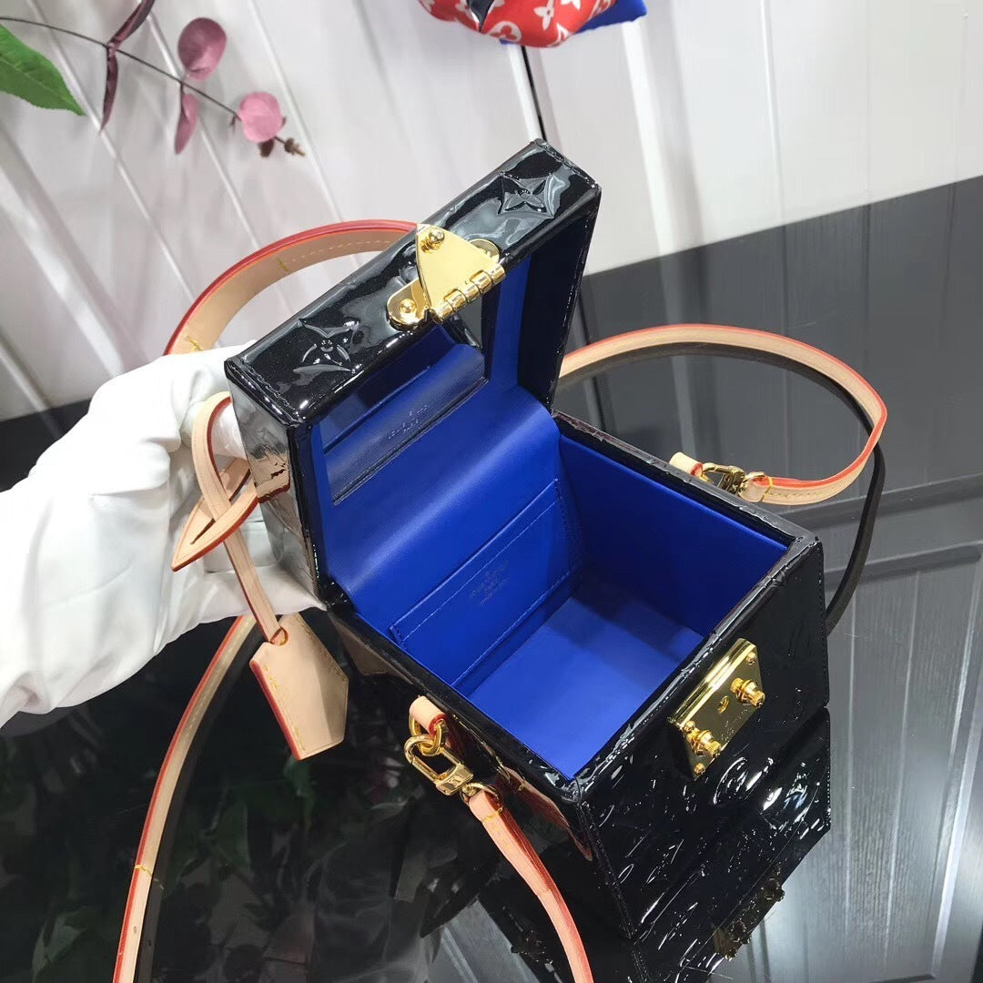 Ava’s Mode - High-Quality Designer Products for You - AFFORDABLE LUXURY BAGS - 4019