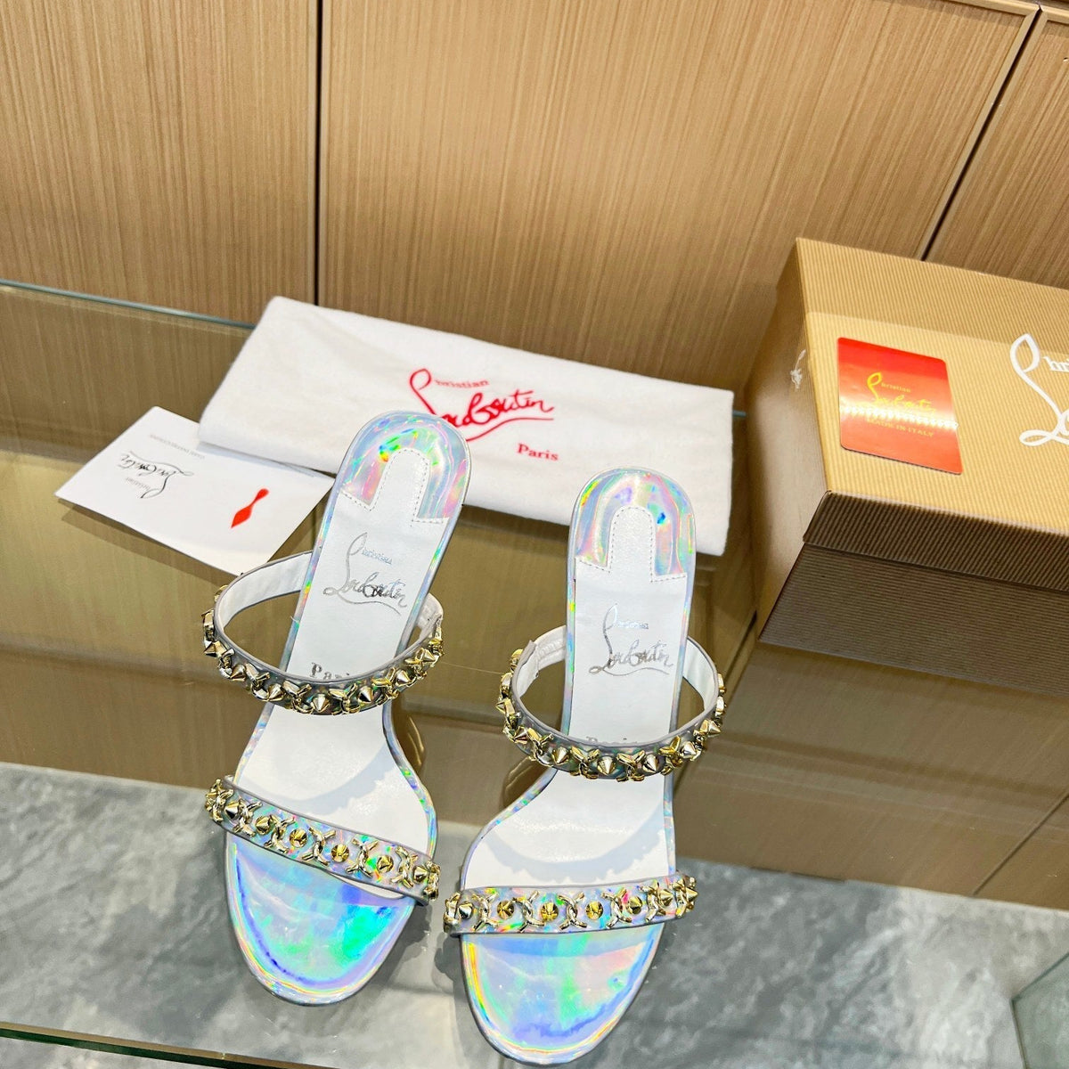 Ava’s Mode - High-Quality Designer Products for You - AFFORDABLE LUXURY HEELS - 8007
