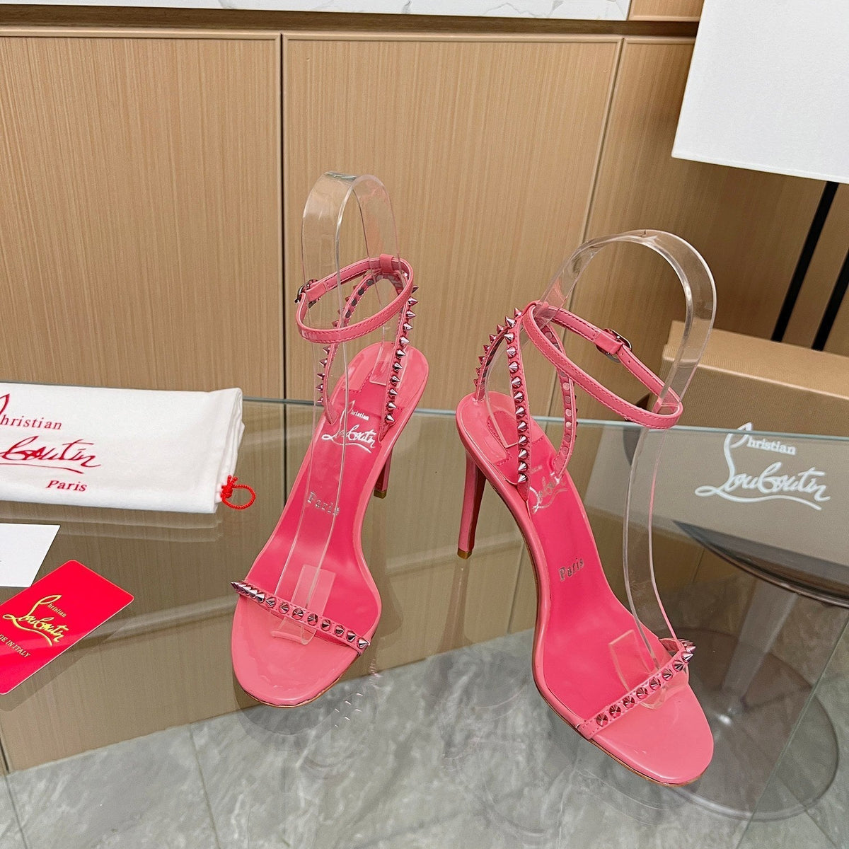 Ava’s Mode - High-Quality Designer Products for You - AFFORDABLE LUXURY HEELS - 8083