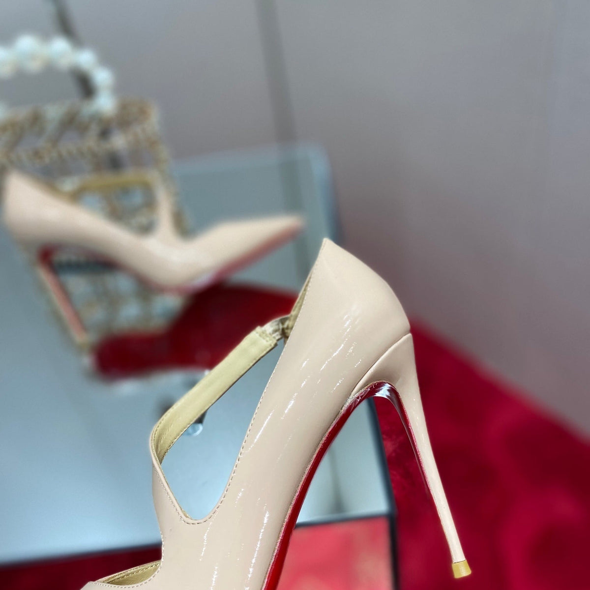 Ava’s Mode - High-Quality Designer Products for You - AFFORDABLE LUXURY HEELS - 7963