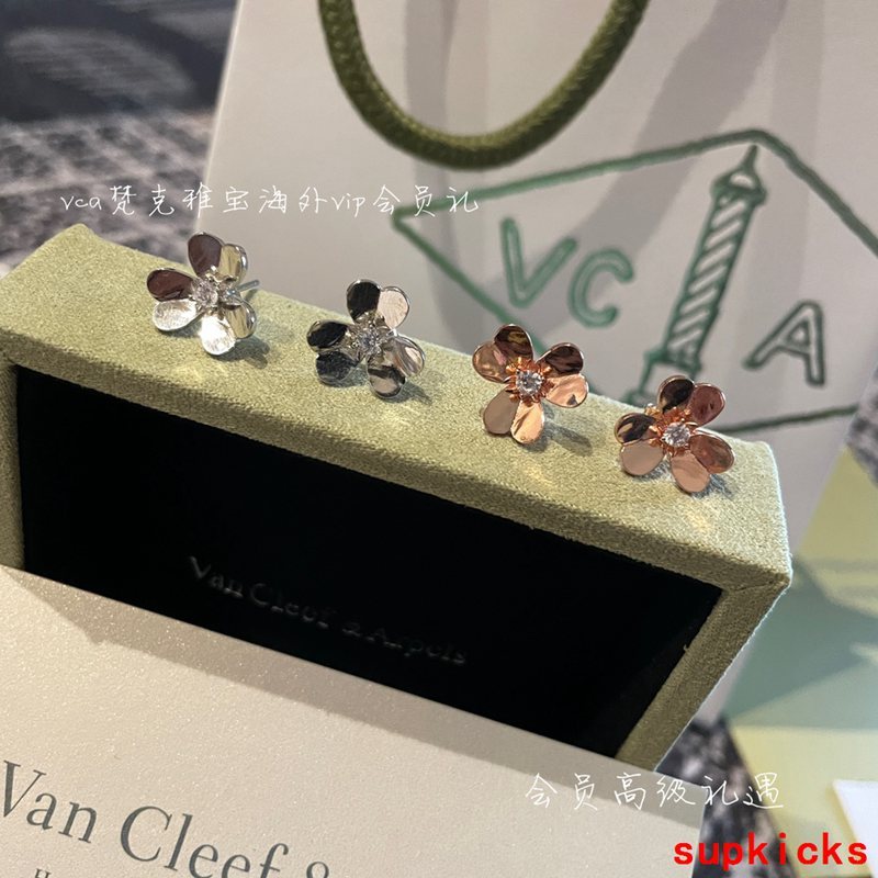Van Cleef & Arples Jewelry