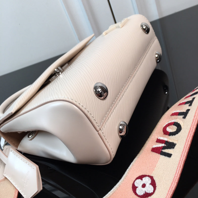 I W Fashion Lu-Vi bags - 17101