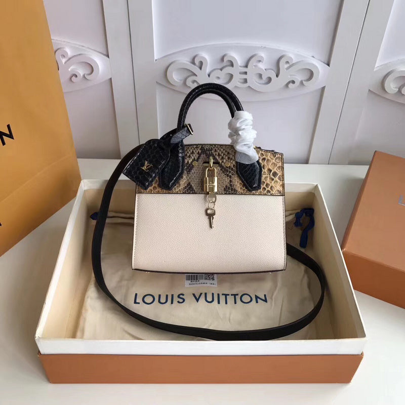 LOV2 Bags - Luxurious Bags  821