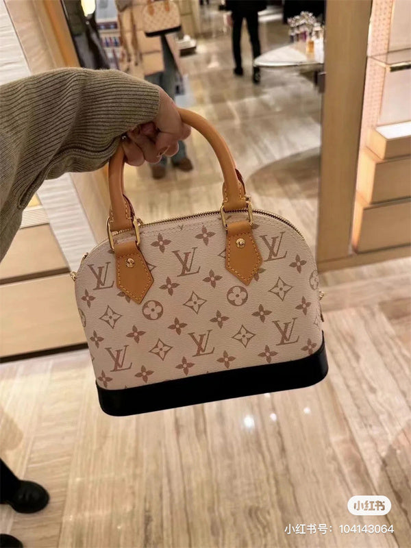 PHA - LOV Bags - 009