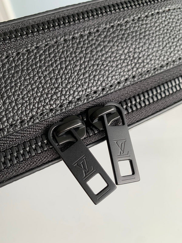 I W Fashion Lu-Vi bags - 17121