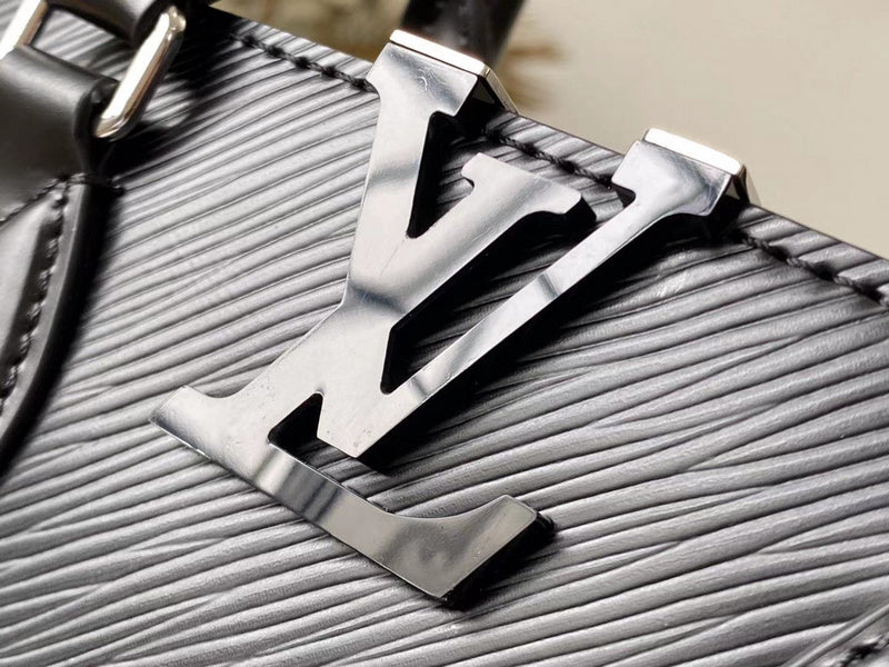 I W Fashion Lu-Vi bags - 17532