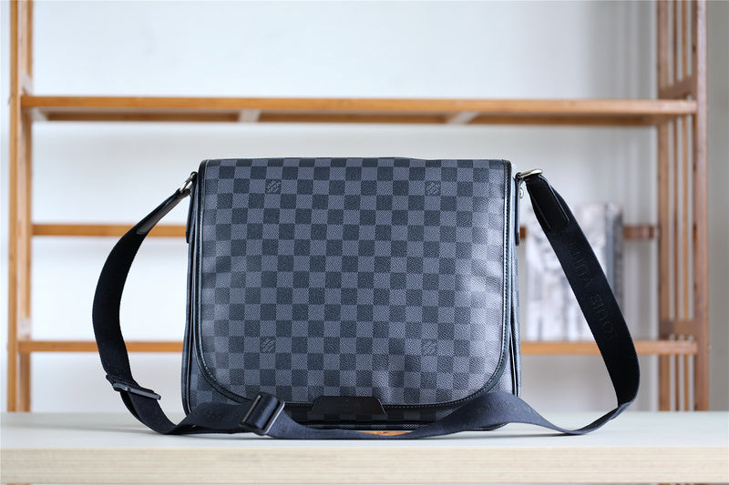 I W Fashion Lu-Vi bags - 10469