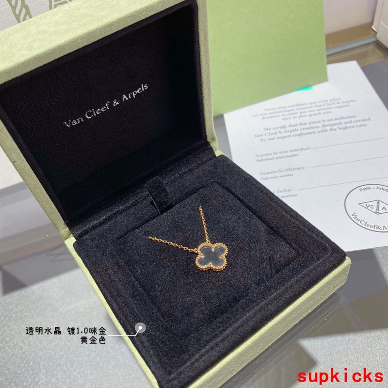 Van Cleef & Arples Jewelry
