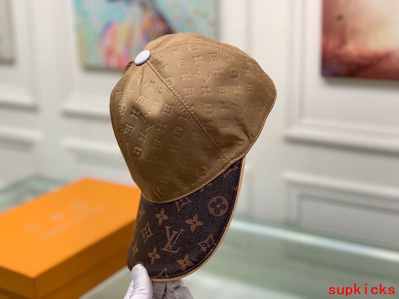 Louis Vuitton Luxury Cap