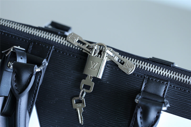 I W Fashion Lu-Vi bags - 9467