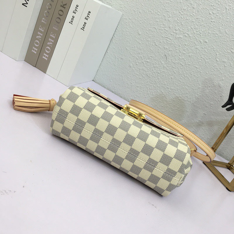 LOV2 Bags - Luxurious Bags  897
