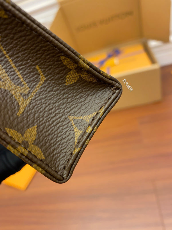 I W Fashion Lu-Vi bags - 17299