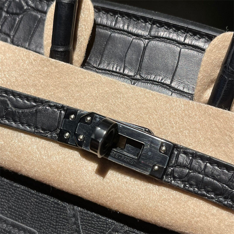 PHA - HMS Bags - 603