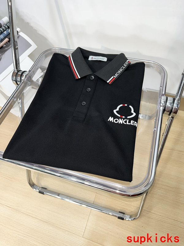 Moncler Luxury Cloth