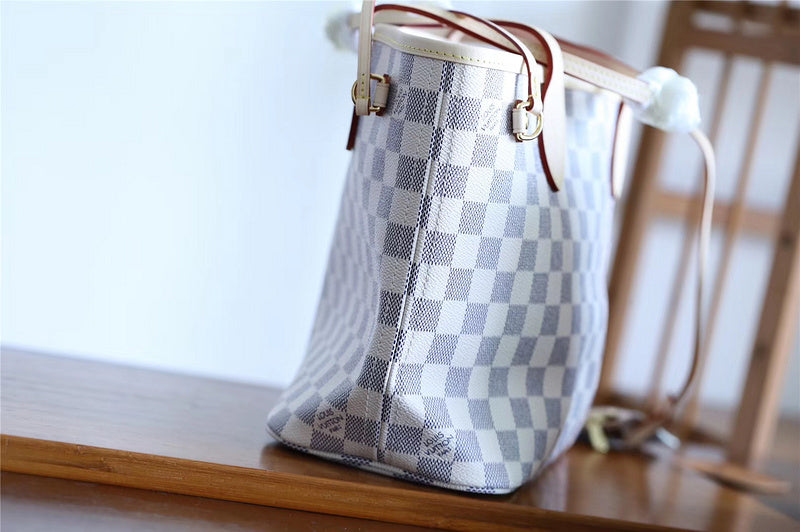 I W Fashion Lu-Vi bags - 8103