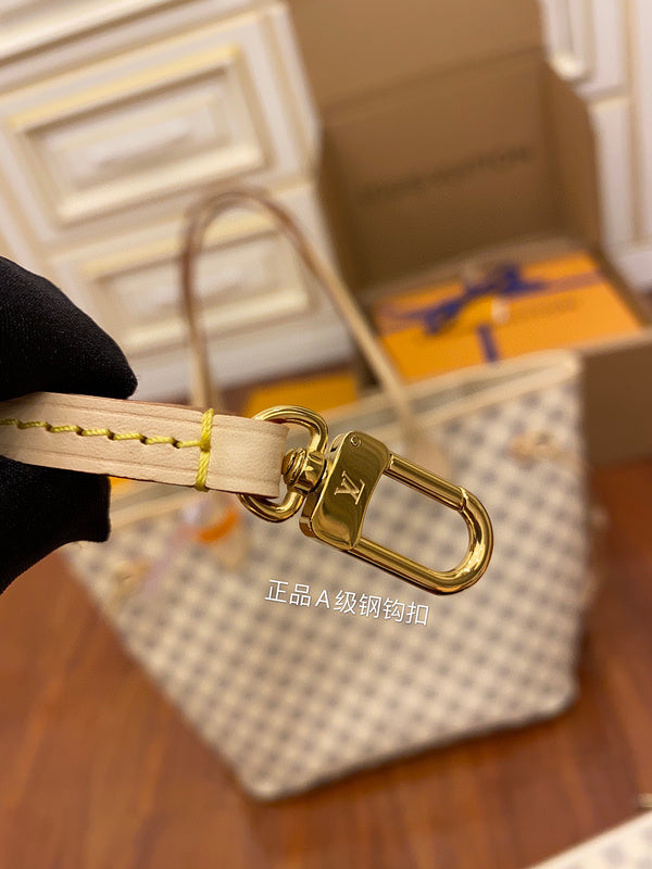 I W Fashion Lu-Vi bags - 17667