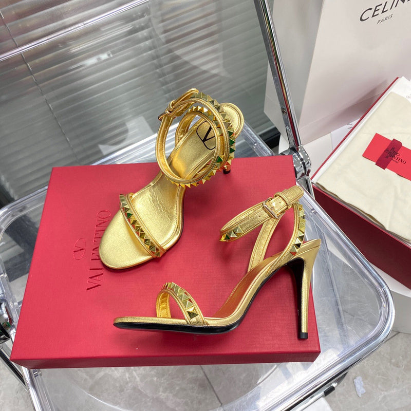 Valentino GARAVANI Luxury Shoes