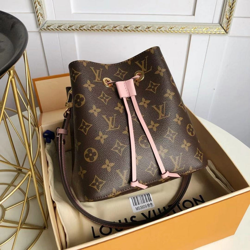 I W Fashion Lu-Vi bags - 17767
