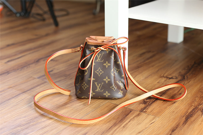 I W Fashion Lu-Vi bags - 9390