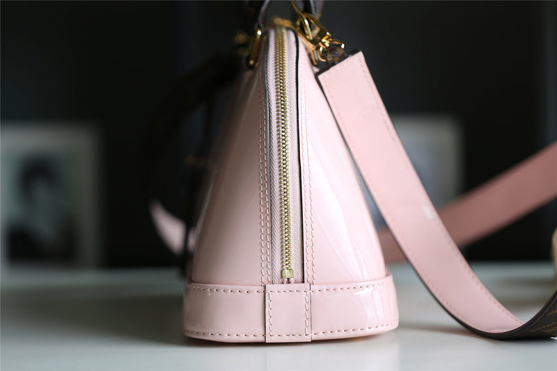 I W Fashion Lu-Vi bags - 8278
