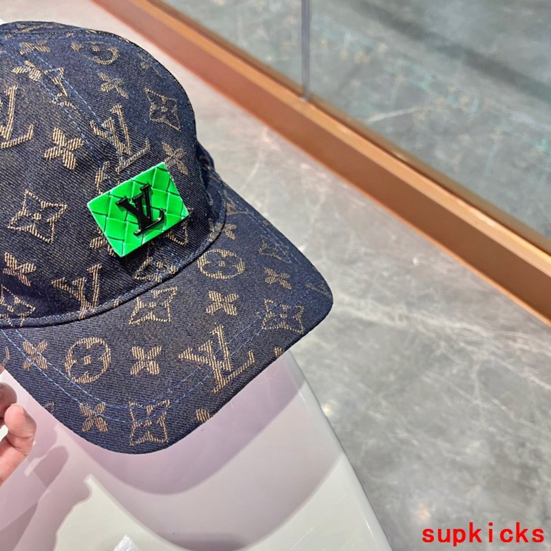 Louis Vuitton Luxury Cap