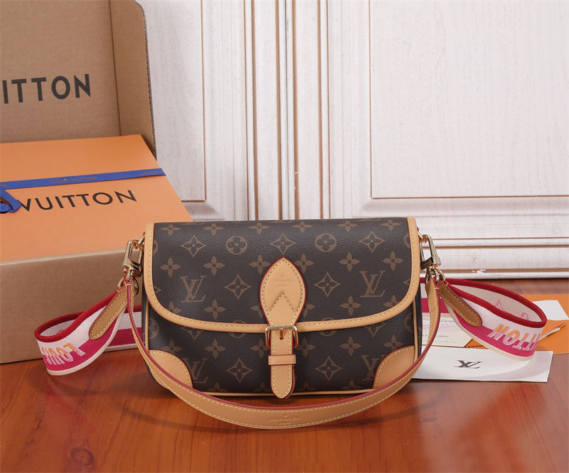 PHA - LOV Bags - 381
