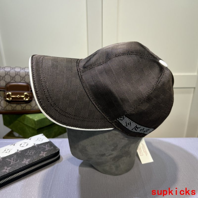 Louis Vuitton Luxury Cap