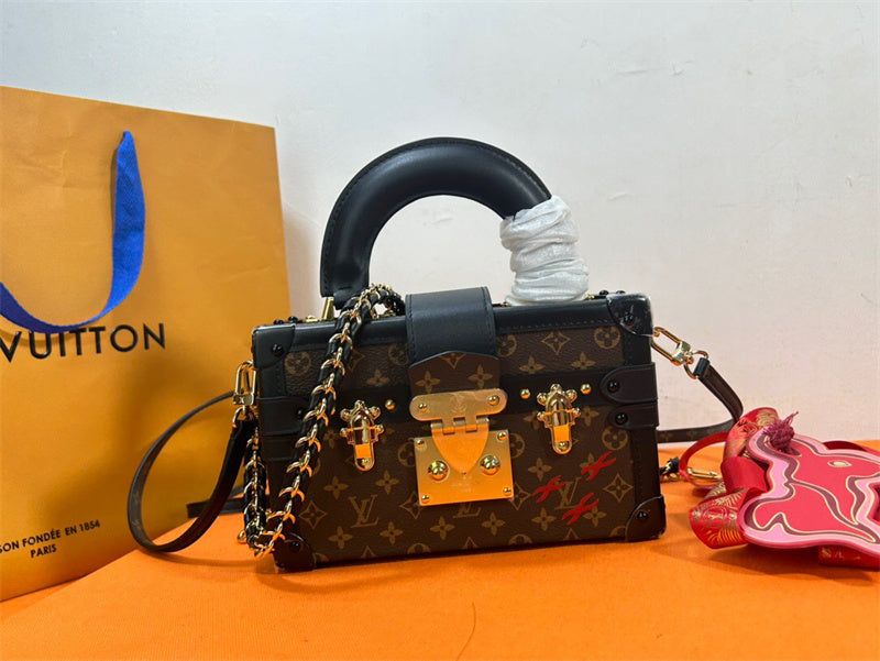 PHA - LOV Bags - 533
