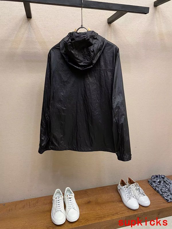 Moncler Luxury Cloth