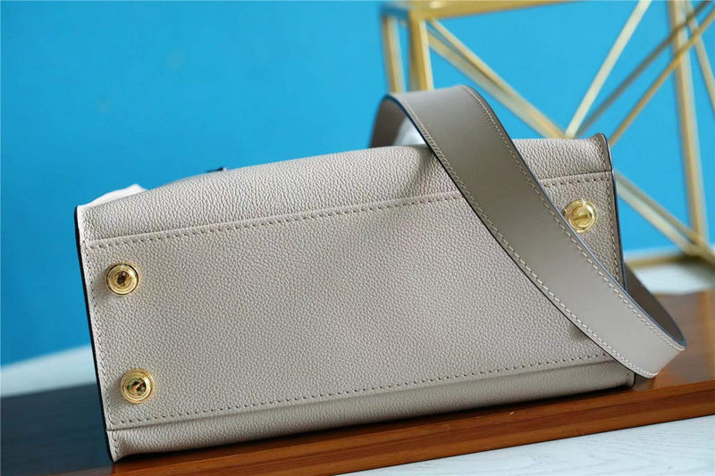 I W Fashion Lu-Vi bags - 17549