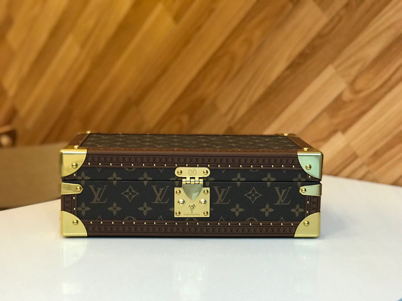I W Fashion Lu-Vi bags - 9499