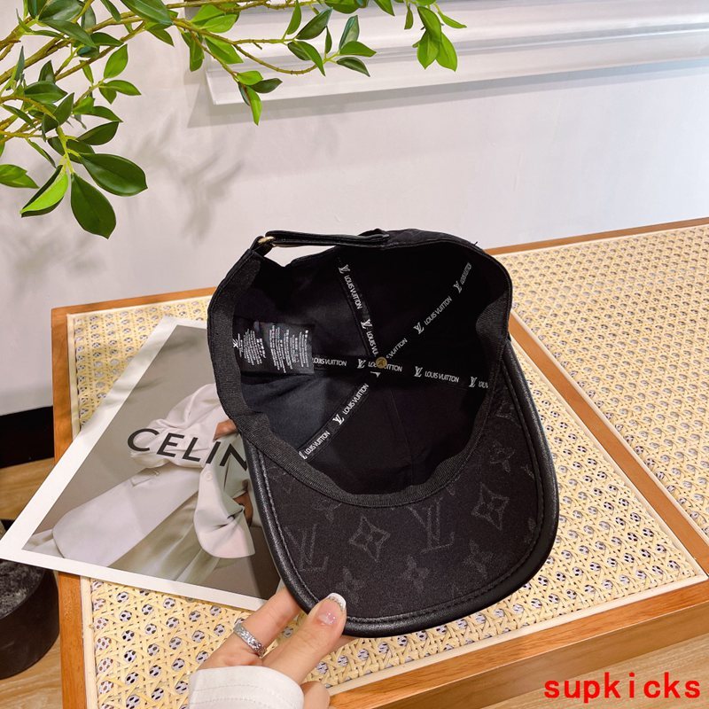 Louis Vuitton Luxury Cap