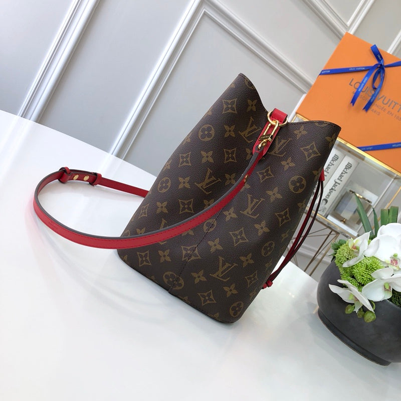 LOV2 Bags - Luxurious Bags  2692