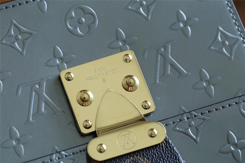 I W Fashion Lu-Vi bags - 8040