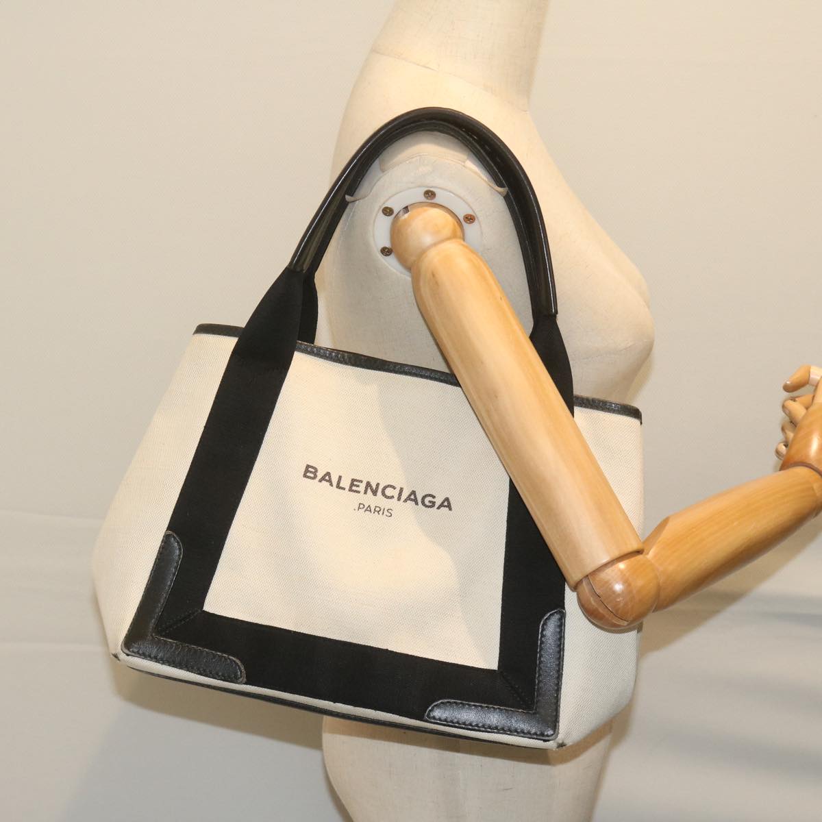 balenciaga Tote Bag Canvas White 339933 Auth ep2712