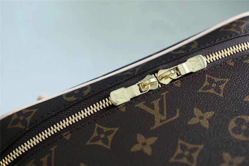 I W Fashion Lu-Vi bags - 8004