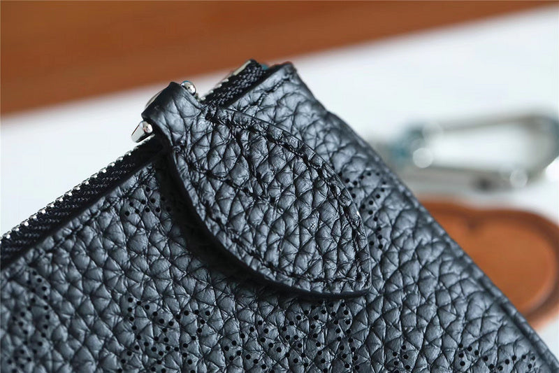 I W Fashion Lu-Vi bags - 8967