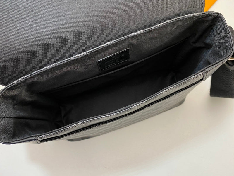 I W Fashion Lu-Vi bags - 17652