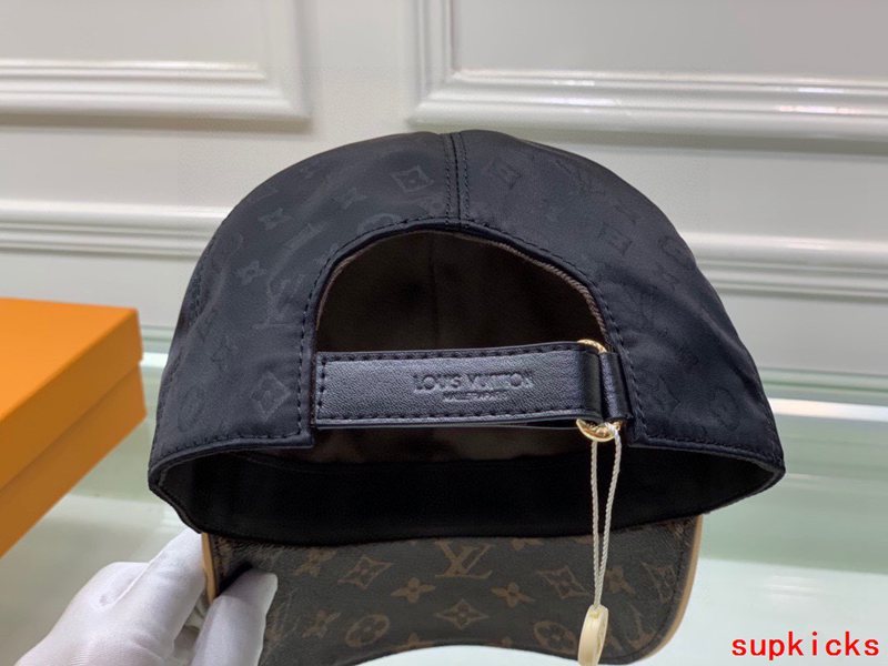 Louis Vuitton Luxury Cap