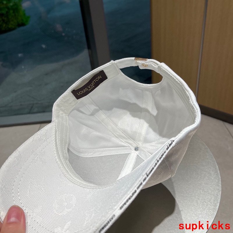 Louis Vuitton Luxury Cap