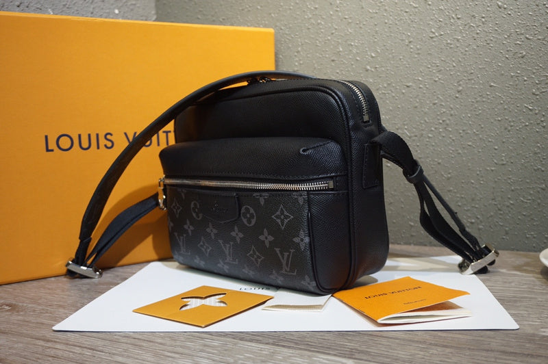 I W Fashion Lu-Vi bags - 17672